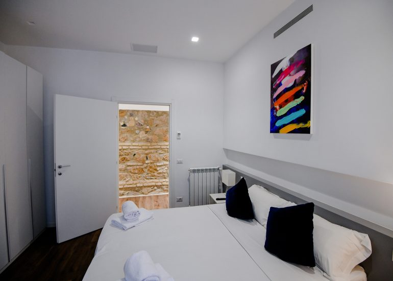 E.ma Flat